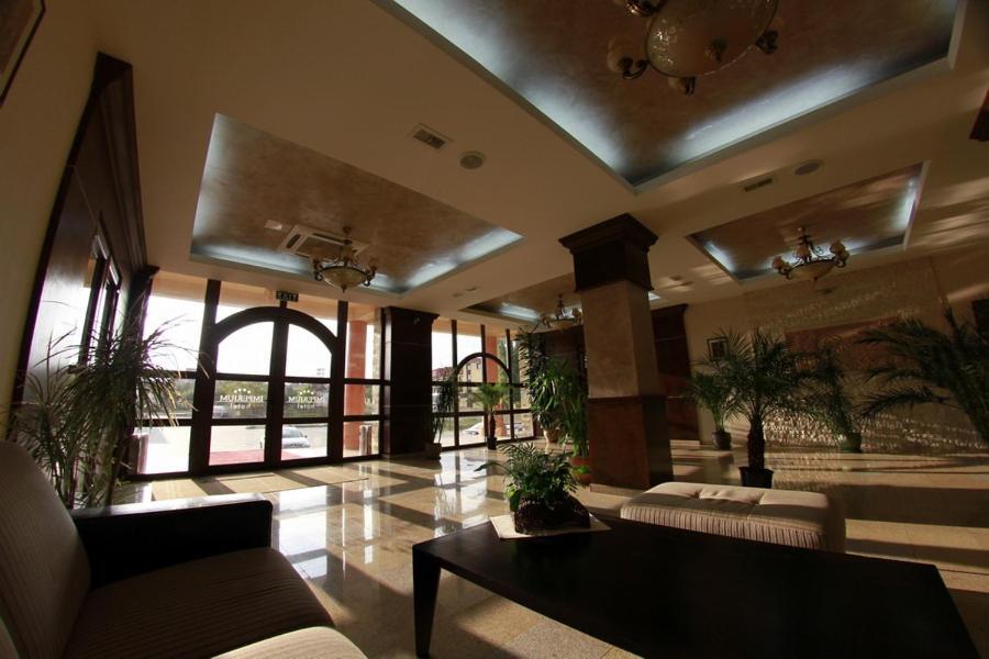 Hotel Imperium Suceava Exterior photo
